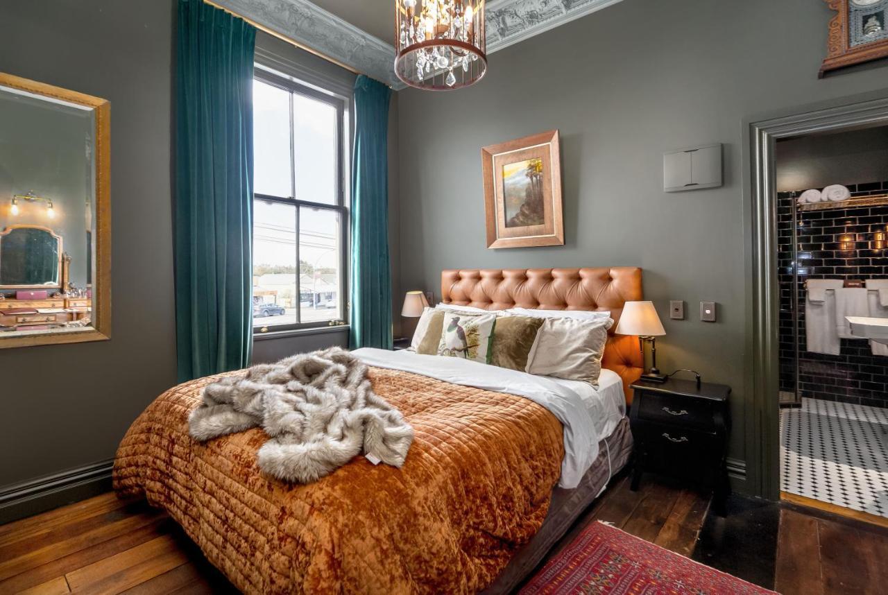 The Royal Hotel Featherston - Boutique Hotel Экстерьер фото