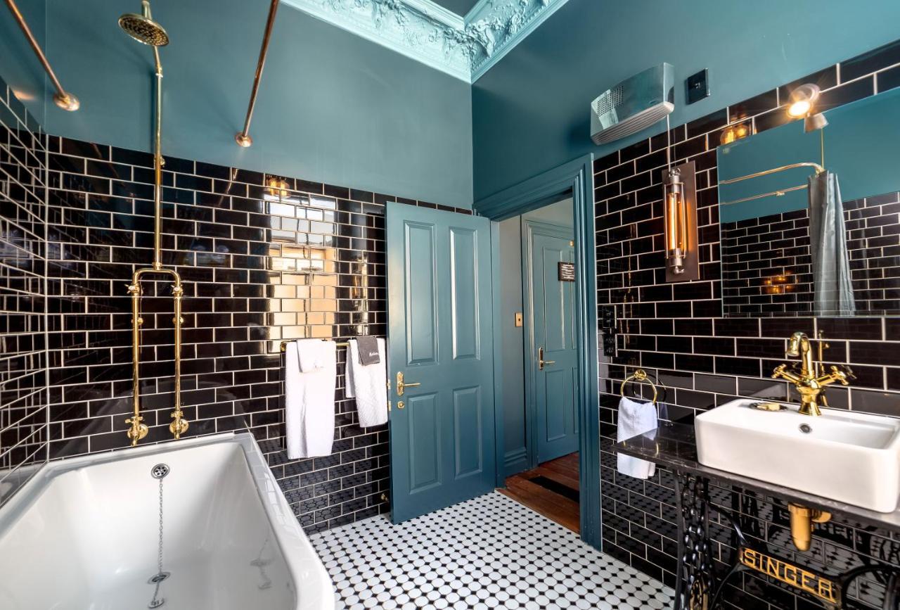 The Royal Hotel Featherston - Boutique Hotel Экстерьер фото