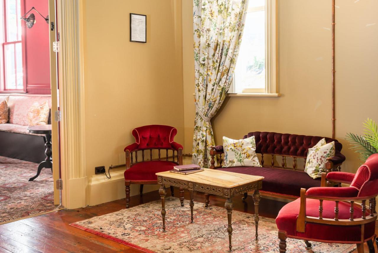 The Royal Hotel Featherston - Boutique Hotel Экстерьер фото