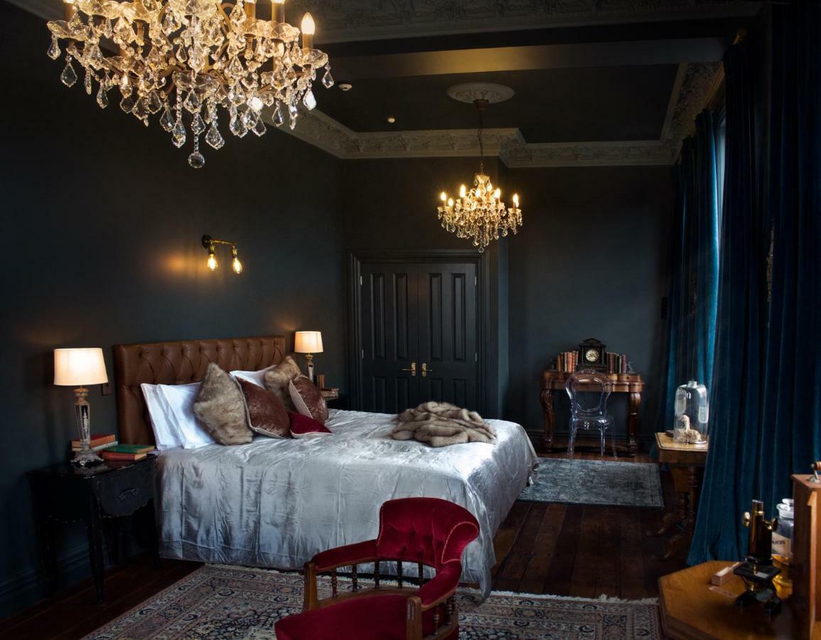 The Royal Hotel Featherston - Boutique Hotel Экстерьер фото