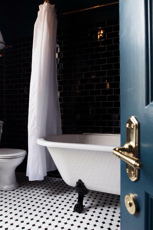 The Royal Hotel Featherston - Boutique Hotel Экстерьер фото